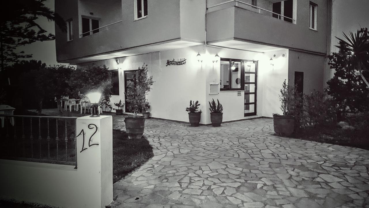 خيرسونِسوس Mastorakis Hotel And Studios المظهر الخارجي الصورة